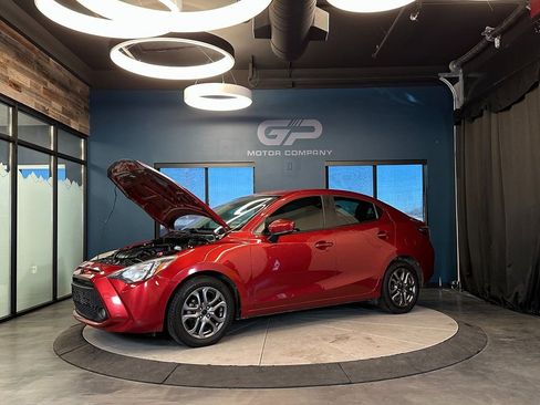 Used 2019 Toyota Yaris LE image 24