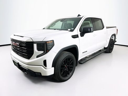 Used 2024 GMC Sierra 1500 Elevation image 3