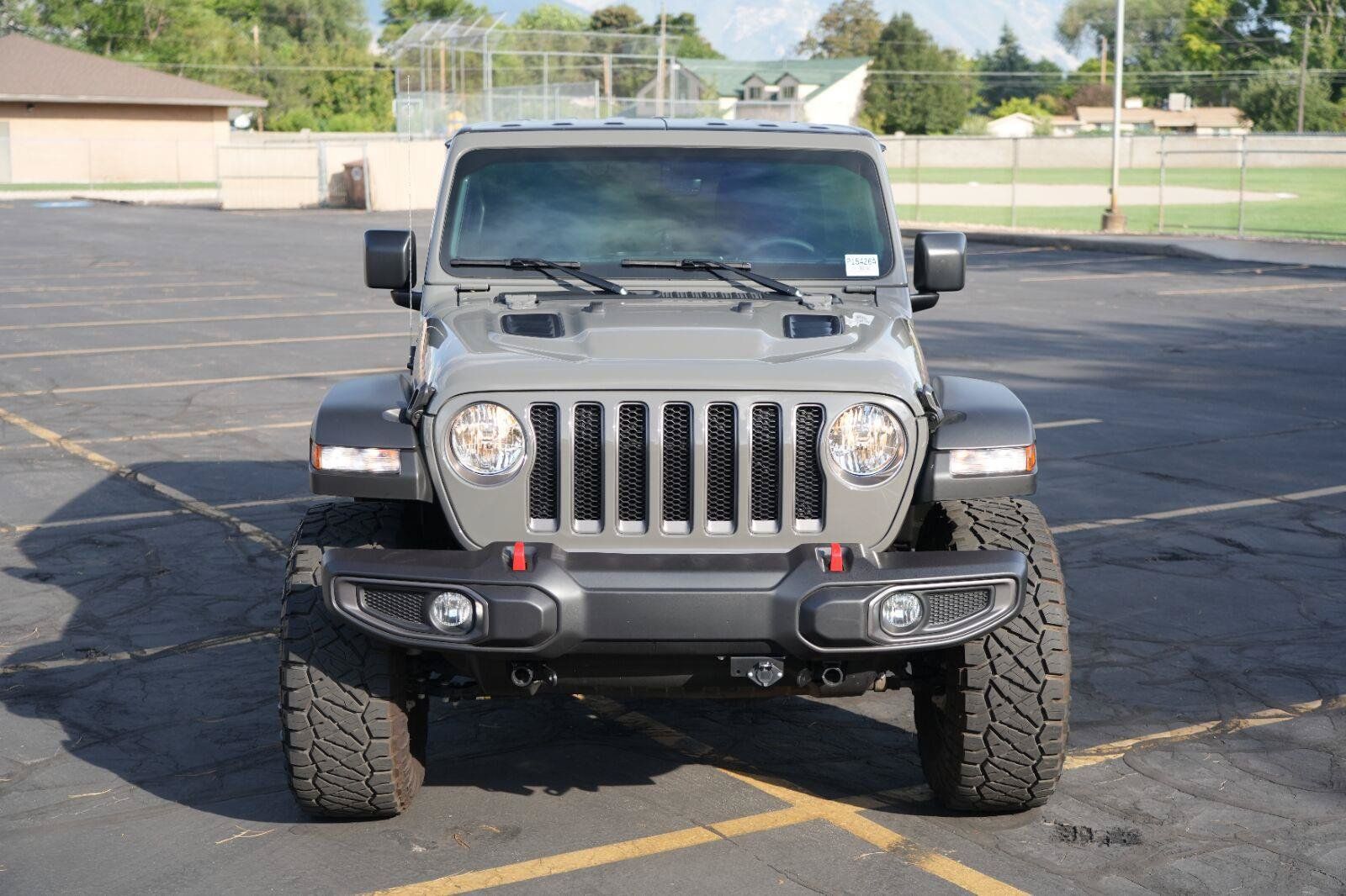 Used 2023 Jeep Wrangler Unlimited Rubicon AWD/4WD image 8