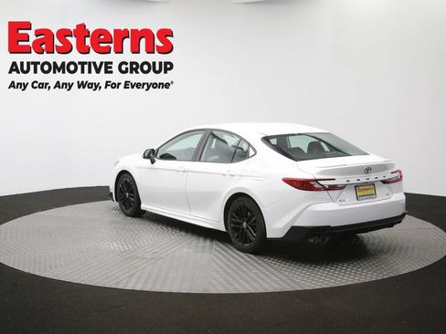 Used 2025 Toyota Camry SE FWD image 63