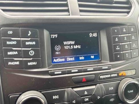 Used 2017 Ford Explorer XLT image 24