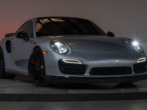 Used 2016 Porsche 911 Turbo image 36