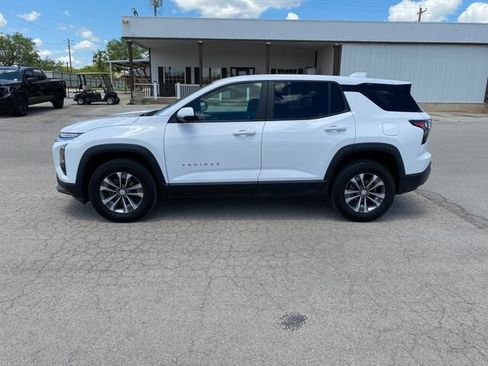 Used 2025 Chevrolet Equinox LT w/ Safety and Technology Package FWD image 3