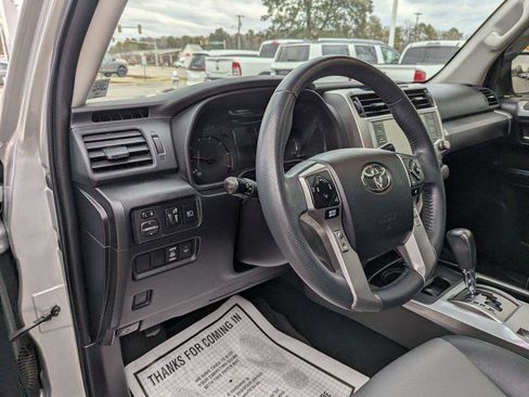 Used 2022 Toyota 4Runner SR5 Premium w/ Moonroof Package image 12