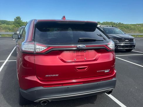 Used 2017 Ford Edge Titanium w/ Equipment Group 301A AWD/4WD image 3