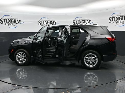 Certified 2024 Chevrolet Equinox LT w/ LPO, Cargo Package FWD image 37