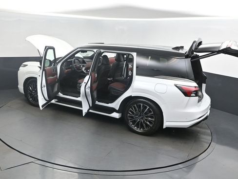 New 2026 INFINITI QX80 Autograph w/ Premium Cargo Package image 2