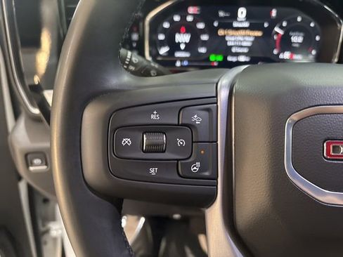 Used 2025 GMC Sierra 1500 SLT AWD/4WD image 23