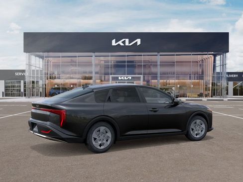New 2025 Kia K4 LX image 6