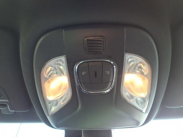 Used 2024 Jeep Compass Latitude AWD/4WD image 23