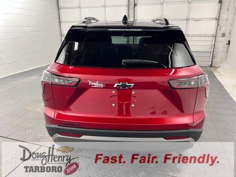 New 2026 Chevrolet Equinox LT w/ Convenience Package II image 9