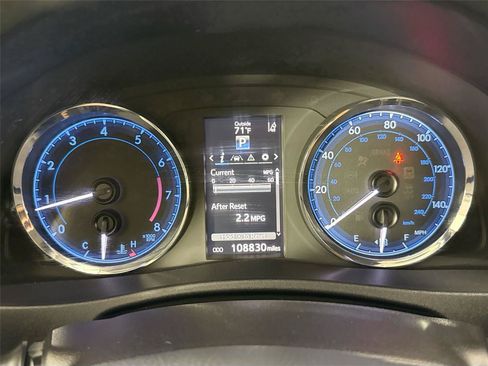 Used 2017 Toyota Corolla SE FWD image 18
