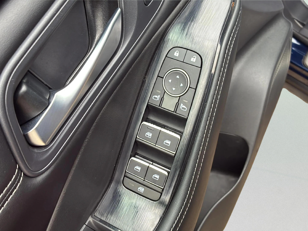 Used 2024 Nissan Rogue SL w/ SL Premium Package FWD image 14