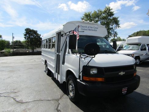 Used 2006 Chevrolet Express 3500 w/ School Bus Package image 1