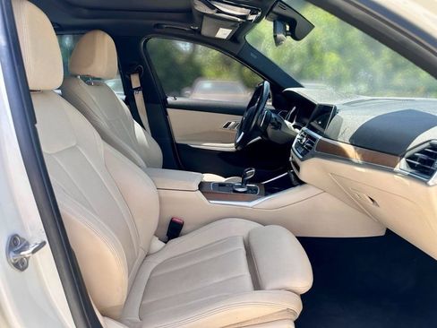 Used 2020 BMW 330i Sedan w/ Convenience Package RWD image 25