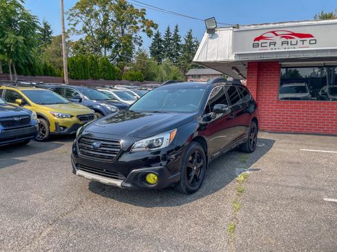 Used 2017 Subaru Outback 2.5i Limited AWD/4WD image 1