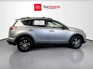 Used 2018 Toyota RAV4 LE video 1