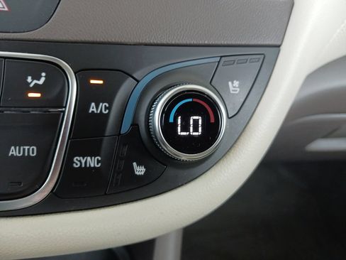 Used 2024 Chevrolet Malibu LT FWD image 26