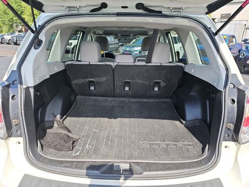 Used 2018 Subaru Forester 2.5i Premium AWD/4WD image 12