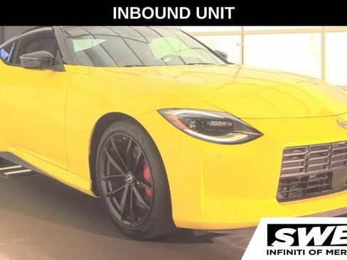 Used 2024 Nissan Z Performance w/ Floor Mat Package RWD image 4