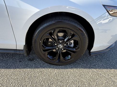 Used 2025 Honda Accord SE image 13