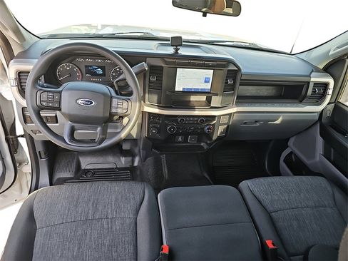 Used 2023 Ford F250 XL w/ XL Chrome Package image 9