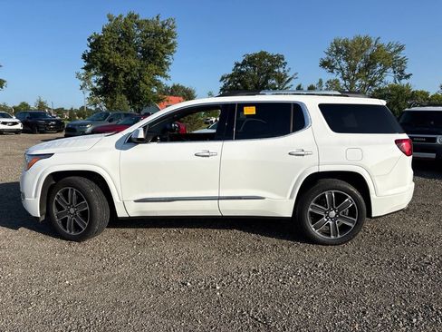 Used 2019 GMC Acadia Denali AWD/4WD image 4