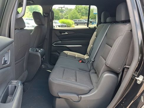 Certified 2024 Chevrolet Traverse LS AWD/4WD image 10