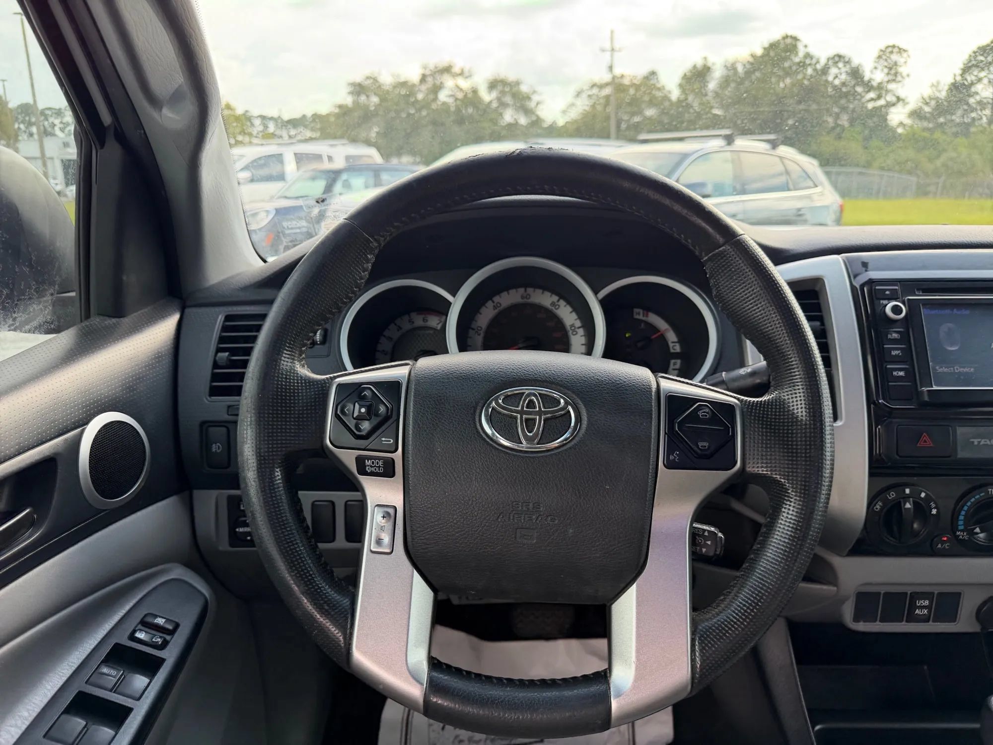 Used 2015 Toyota Tacoma PreRunner w/ SR5 Package RWD image 22