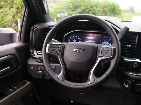 Used 2024 Chevrolet Silverado 2500 ZR2 w/ ZR2 Bison Edition AWD/4WD image 24
