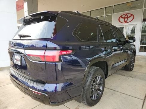 Certified 2024 Toyota Sequoia Platinum image 13