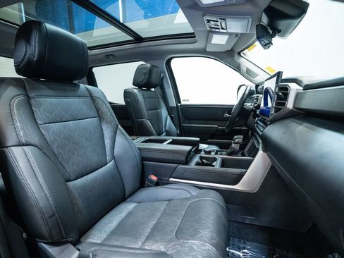 Used 2024 Toyota Tundra Limited AWD/4WD image 16