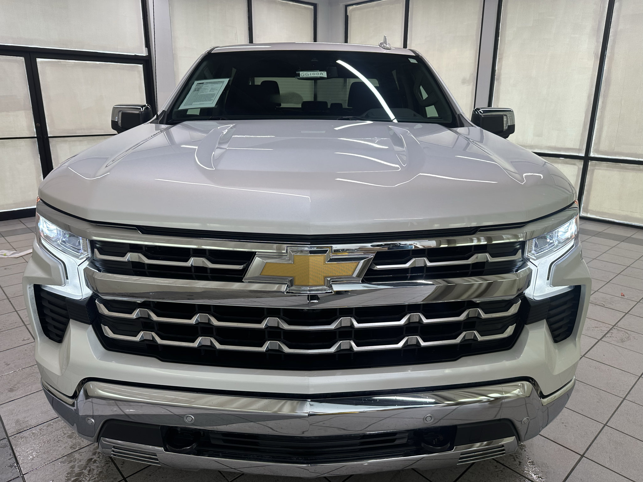 Used 2024 Chevrolet Silverado 1500 LTZ AWD/4WD image 13