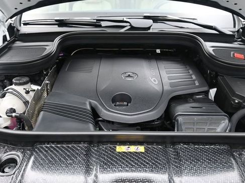 Used 2026 Mercedes-Benz GLS 450 4MATIC image 38