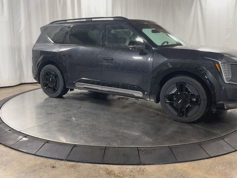 New 2026 Kia EV9 GT-Line image 3