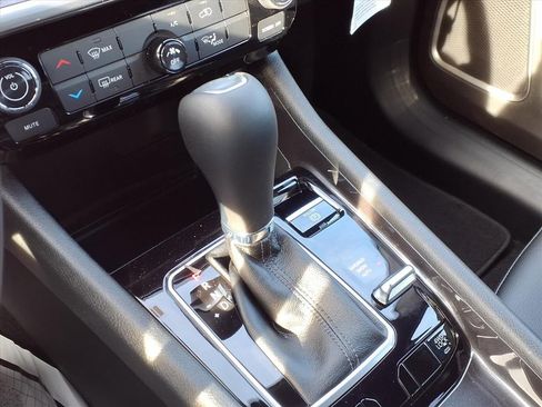 New 2026 Jeep Compass Latitude image 6