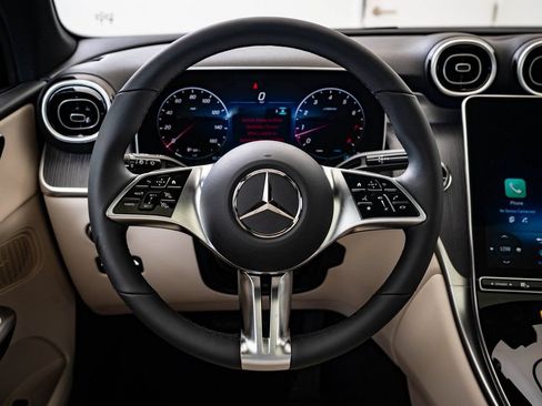 Certified 2026 Mercedes-Benz GLC 300 4MATIC image 4