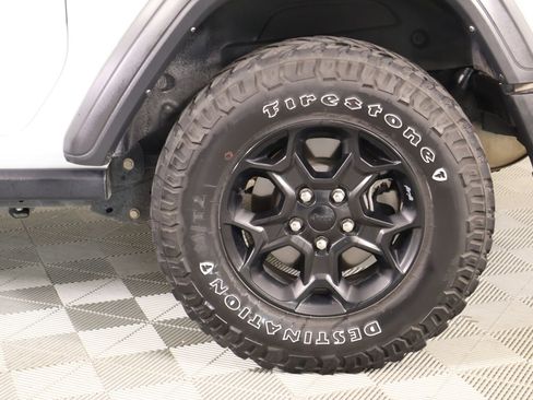 Used 2023 Jeep Wrangler Sport AWD/4WD image 17