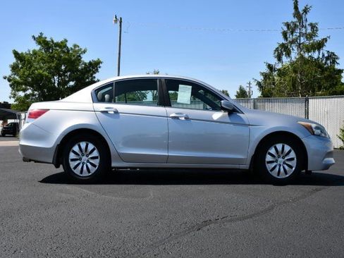 Used 2012 Honda Accord LX image 8