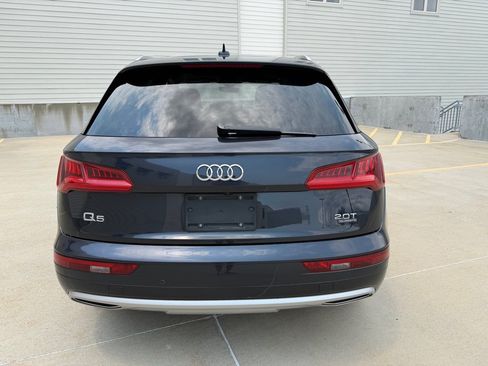 Used 2018 Audi Q5 2.0T Premium Plus w/ Premium Plus Package AWD/4WD image 6