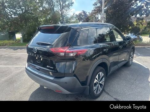 Used 2021 Nissan Rogue SV w/ Premium Package AWD/4WD image 4