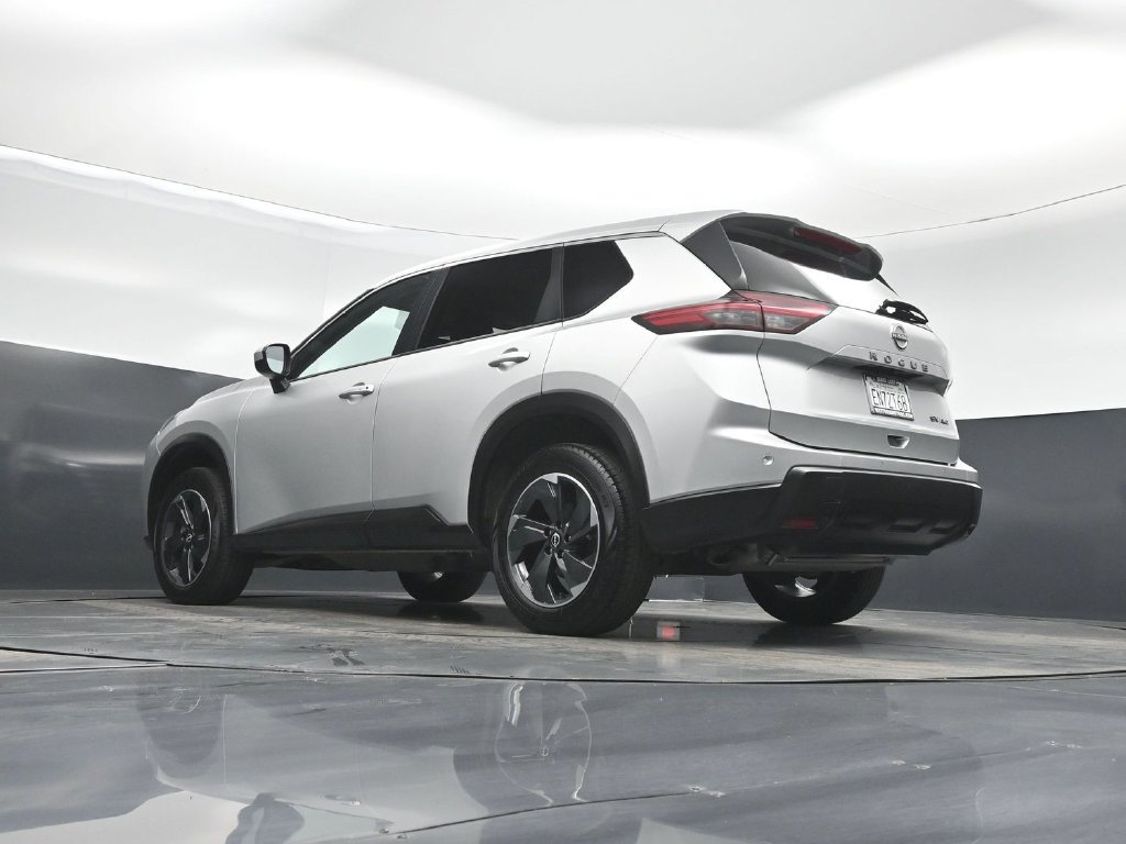 Used 2024 Nissan Rogue SV AWD/4WD image 49