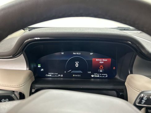Used 2023 Lincoln Nautilus AWD w/ Premium Package image 13