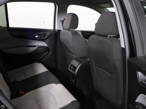 Used 2021 Chevrolet Equinox LS w/ LS Convenience Package image 24