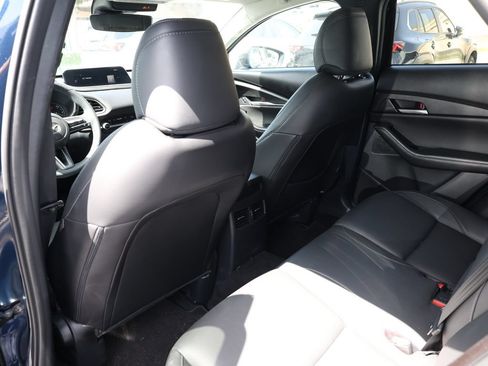 Certified 2025 MAZDA CX-30 AWD 2.5 S w/ Select Sport Pkg image 16