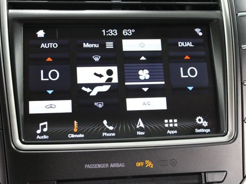 Used 2019 Lincoln Nautilus Reserve FWD image 50