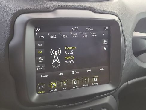 Certified 2023 Jeep Renegade Trailhawk AWD/4WD image 34