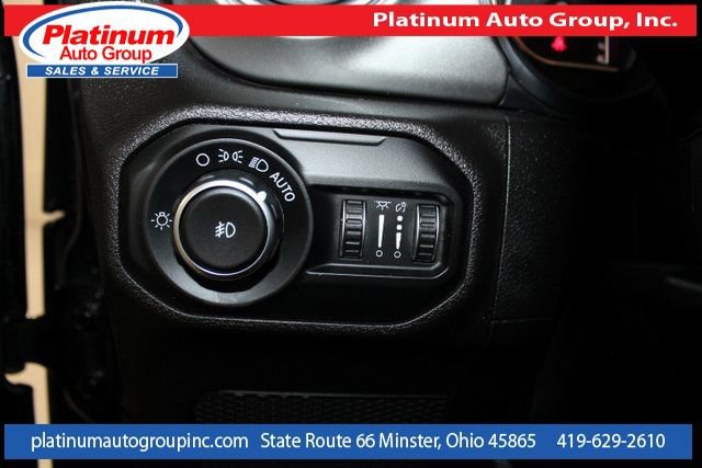 Used 2019 Jeep Wrangler Unlimited Sahara w/ Safety Group AWD/4WD image 21