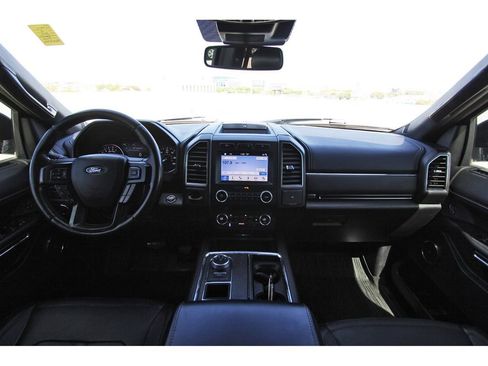 Used 2019 Ford Expedition Limited w/ Equipment Group 301A RWD image 9