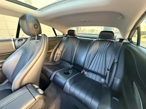 Used 2018 Mercedes-Benz E 400 Coupe image 12